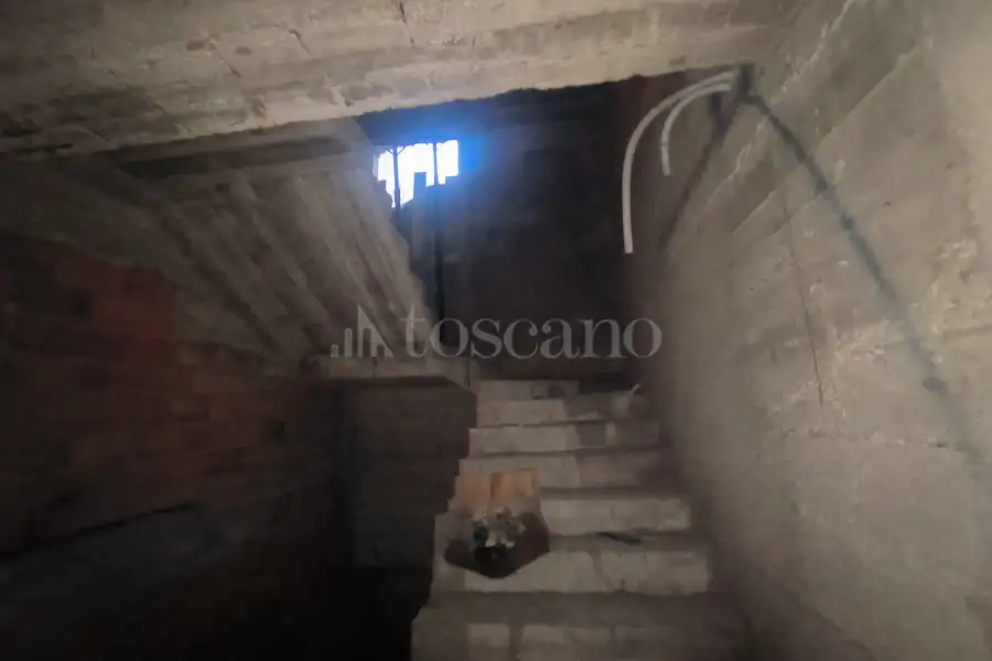 Casa Indipendente in vendita di 344 mq a €110.000 (rif. 46/2025)