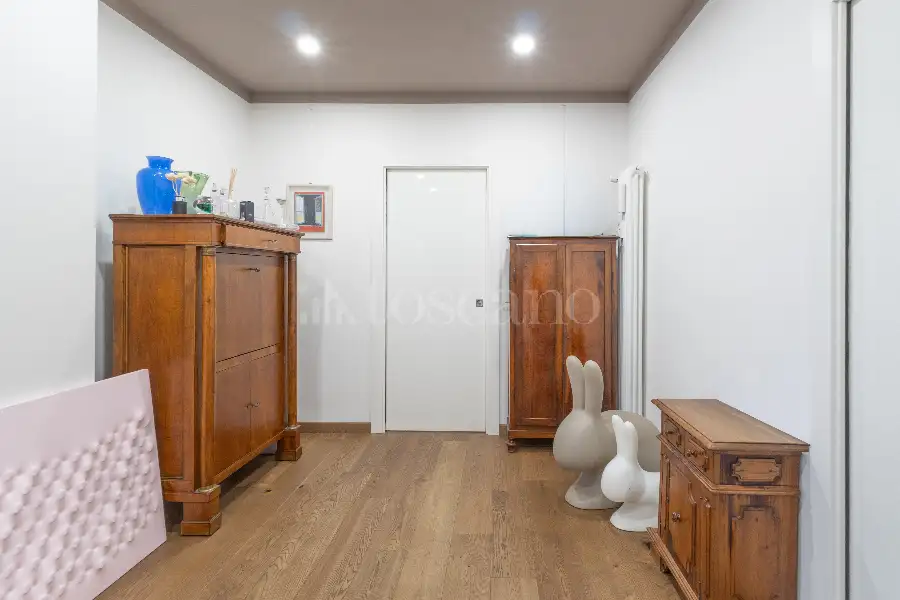 Casa in vendita di 240 mq a €3.290.000 (rif. 106/2026)