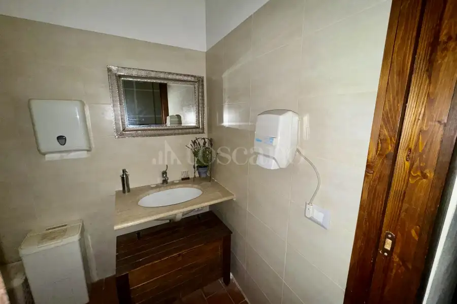 Albergo in vendita di 250 mq a €449.000 (rif. 40/2024)