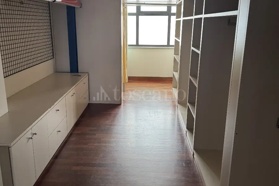 Negozio in vendita di 170 mq a €100,000 (rif. TS0081VE-1)