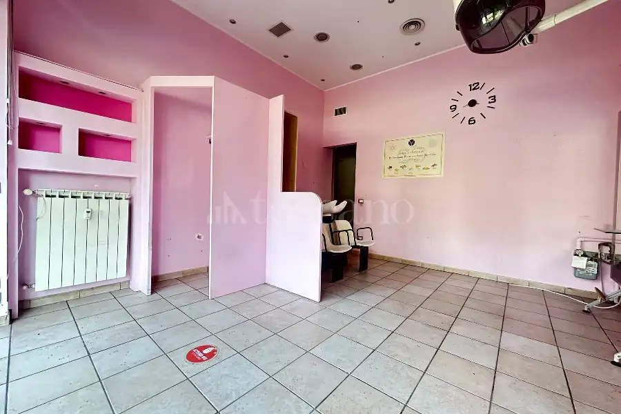 Negozio in vendita di 40 mq a €99.000 (rif. 23/2026)