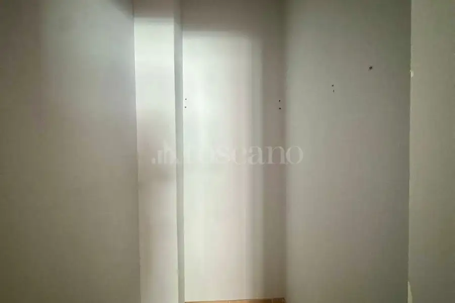 Negozio in affitto di 35 mq a €400 (rif. 41/2025)