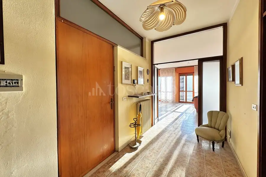Casa in vendita di 450 mq a €690.000 (rif. 16/2026)