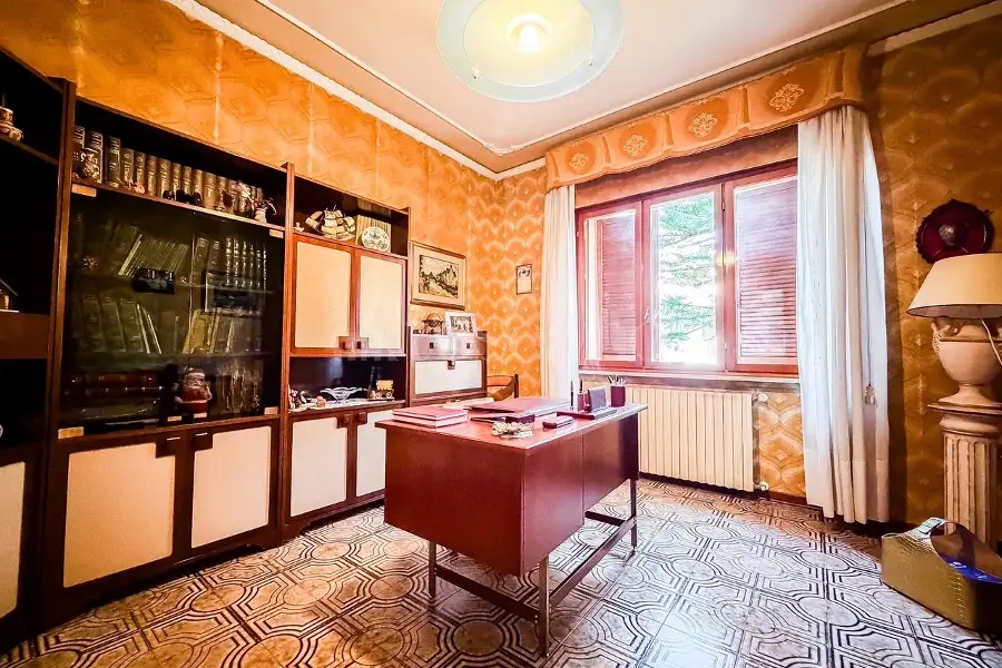 Villa Bifamiliare in vendita di 273 mq a €420.000 (rif. 37/2026)