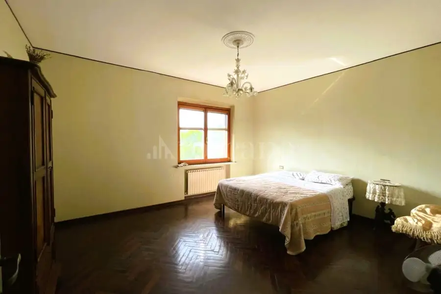 Villa in vendita di 305 mq a €650.000 (rif. 12/2025)