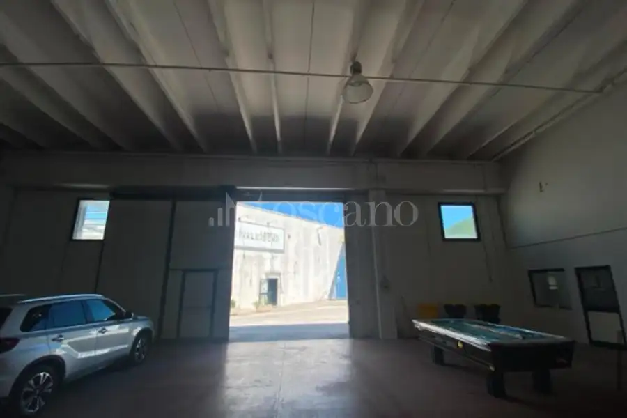 Capannone in vendita di 1.650 mq a €699.000 (rif. 21/2026)