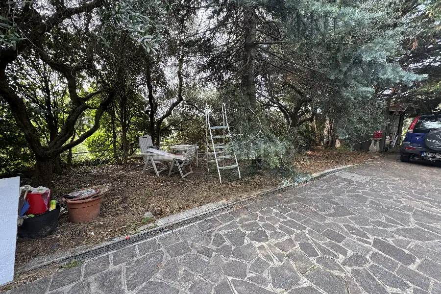 Villa in vendita di 250 mq a €1.350.000 (rif. 9/2026)