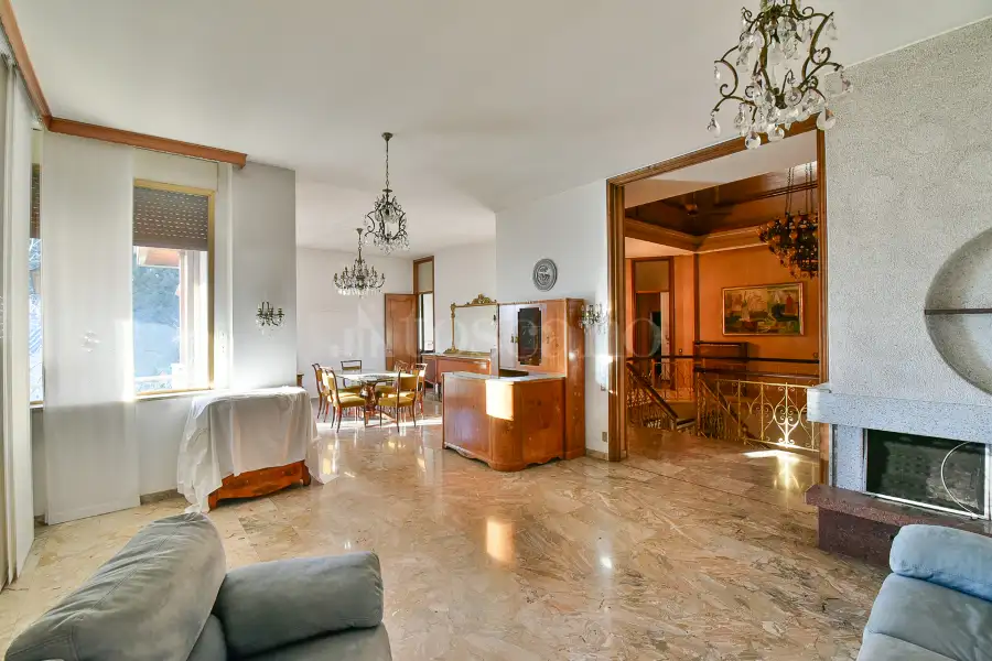 Villa in vendita di 370 mq a €525.000 (rif. 54/2025)