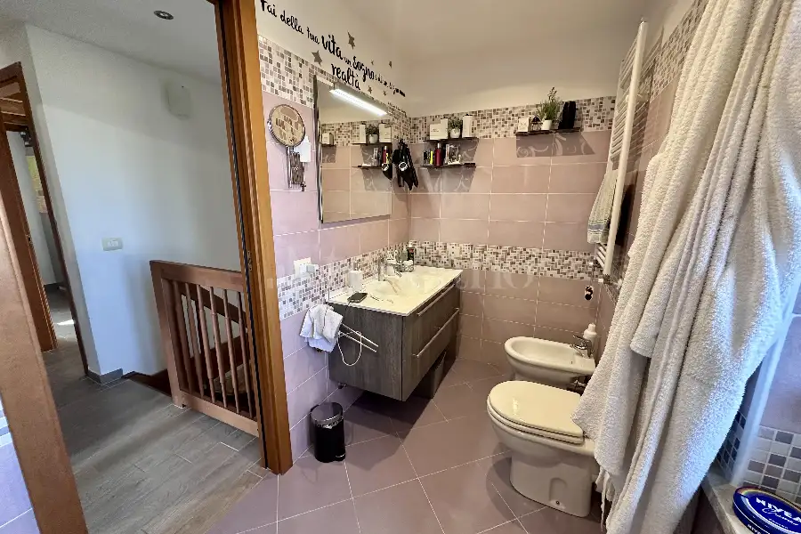 Villa Plurifamiliare in vendita di 130 mq a €345.000 (rif. 83/2026)