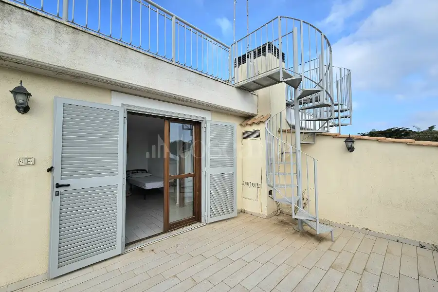 Villa Plurifamiliare in vendita di 80 mq a €325.000 (rif. 88/2026)