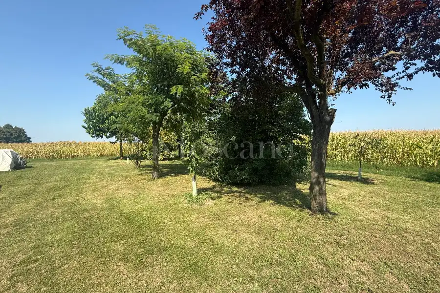 Casa Indipendente in vendita di 600 mq a €1.359.000 (rif. 49/2026)
