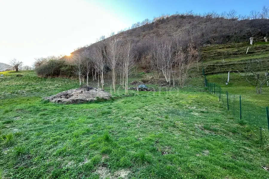 Edificabile Residenziali in vendita di 920 mq a €49.000 (rif. 3/2026)