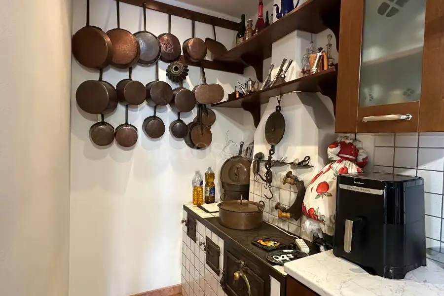 Casa Indipendente in vendita di 240 mq a €598.000 (rif. 44/2026)