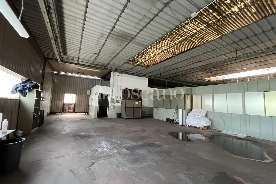 Capannone in vendita di 2160 mq a €255,000 (rif. BL6157VE)