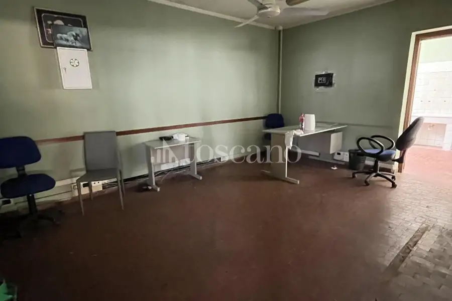 Capannone in vendita di 2160 mq a €255,000 (rif. BL6157VE)