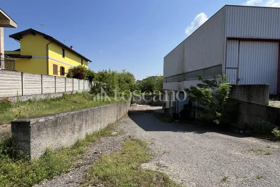 Capannone in vendita di 2160 mq a €255,000 (rif. BL6157VE)