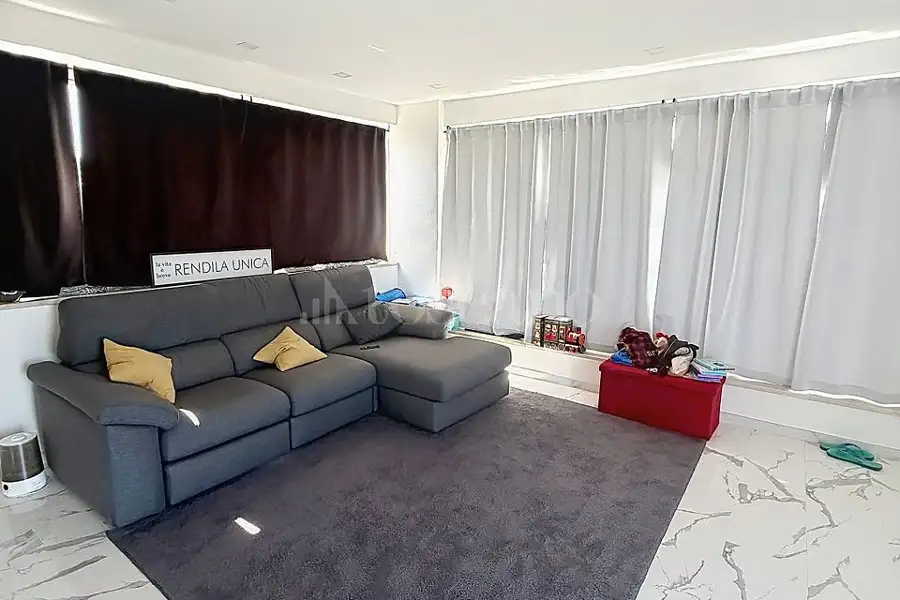 Casa Indipendente in vendita di 250 mq a €879.000 (rif. 203/2026)