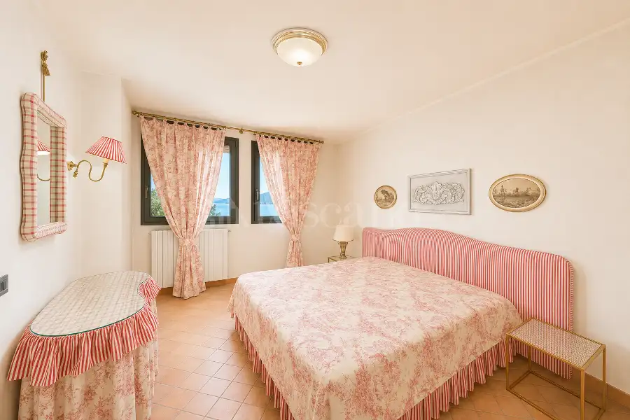 Villa in vendita di 750 mq a €6.400.000 (rif. 30/2024)