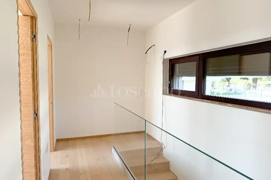 Villa in vendita di 292 mq a €1.590.000 (rif. 12/2025)