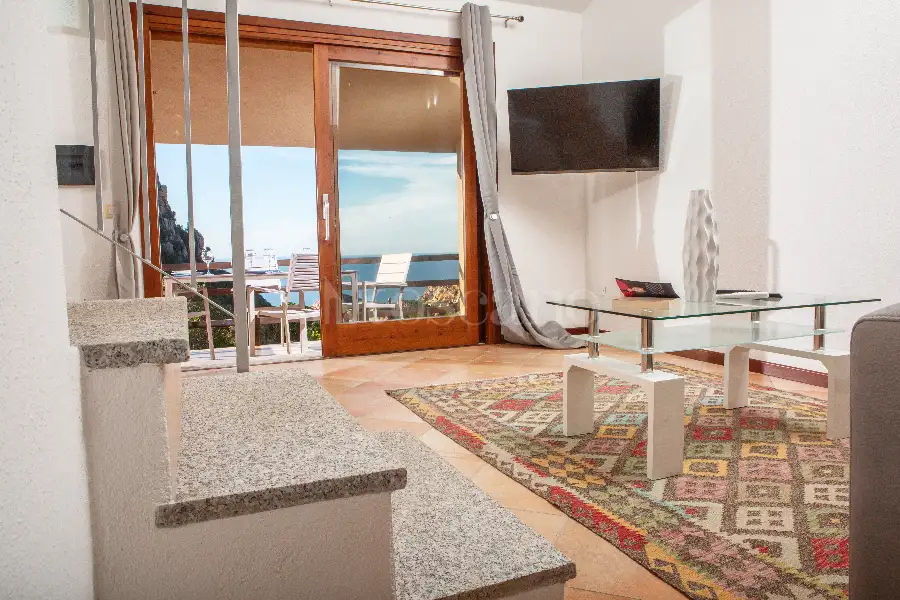 Villa Plurifamiliare in vendita di 256 mq a €770.000 (rif. 1/2026)