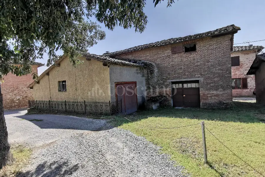 Box in vendita di 190 mq a €129.000 (rif. 28/2021)