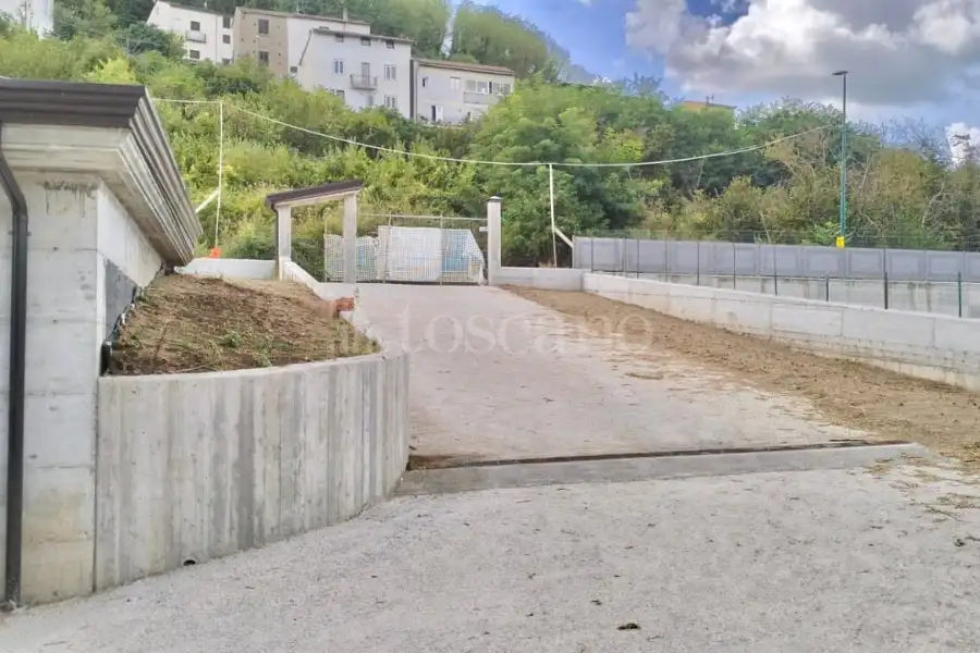 Villa Bifamiliare in vendita di 280 mq a €250.000 (rif. 77/2026)