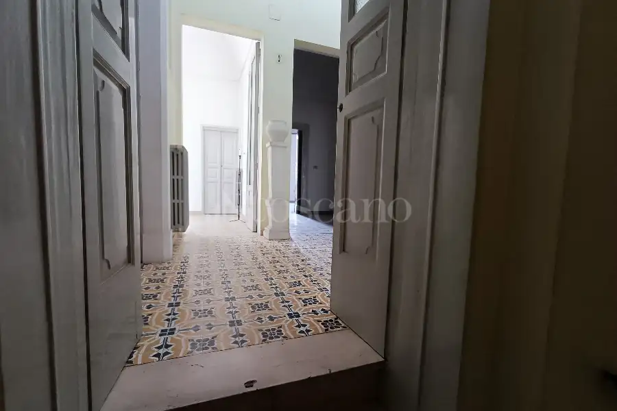 Palazzo in vendita di 270 mq a €650.000 (rif. 19/2024)