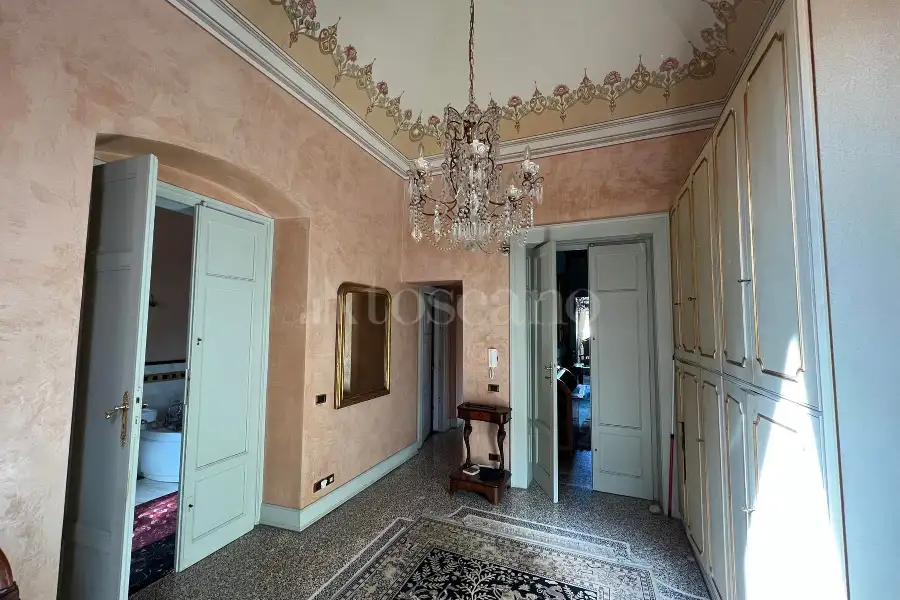 Villa in vendita di 603 mq a €1.770.000 (rif. 21/2023)