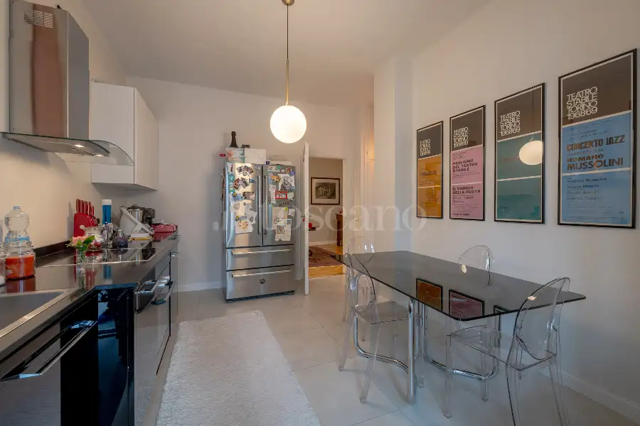 Casa in vendita di 200 mq a €700.000 (rif. 11/2025)