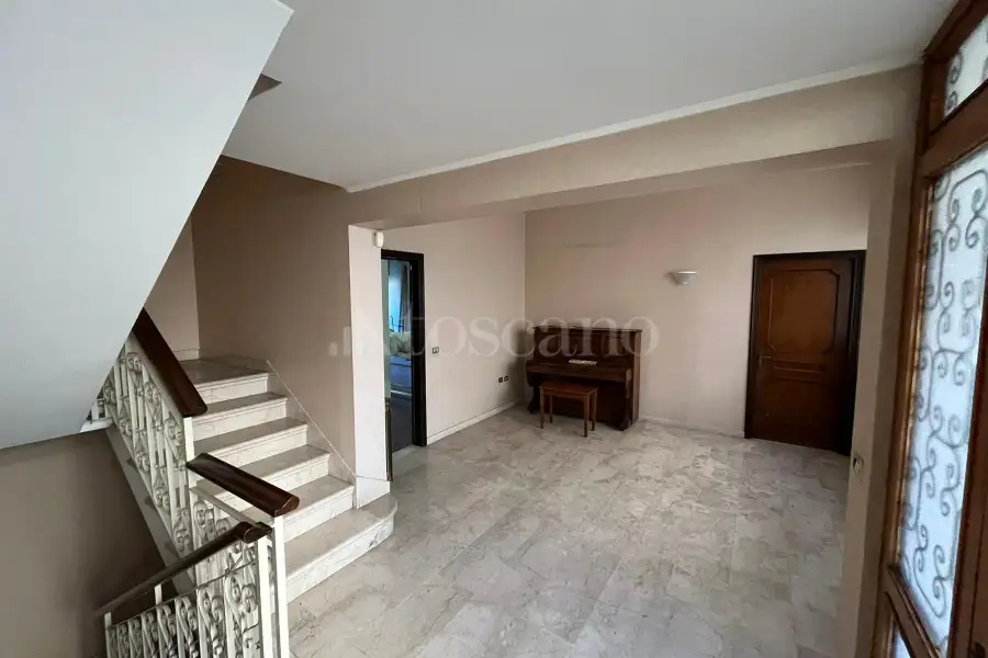 Villa in vendita di 500 mq a €455.000 (rif. 56/2025)