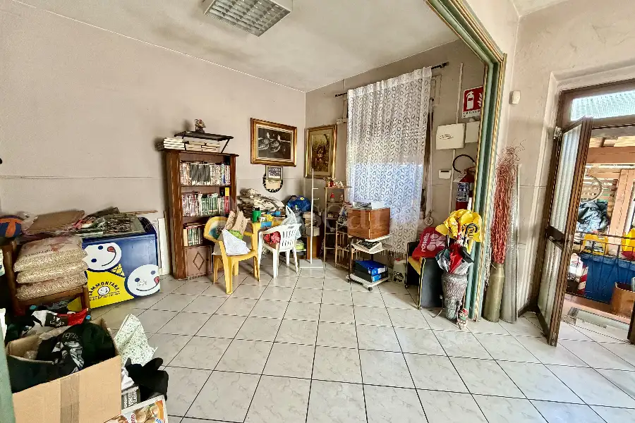 Negozio in vendita di 80 mq a €150.000 (rif. 28/2026)