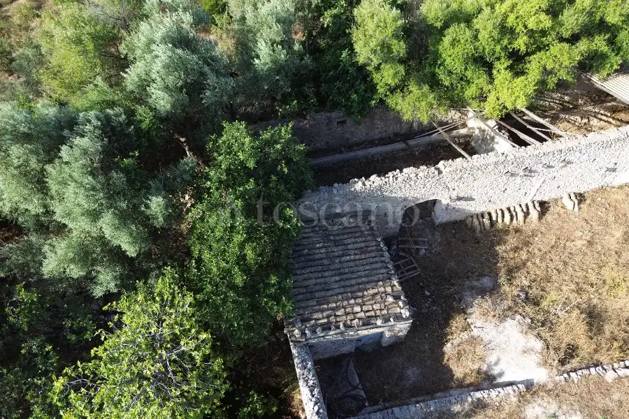 Agricolo in vendita di 130.000 mq a €149.000 (rif. 95/2025)