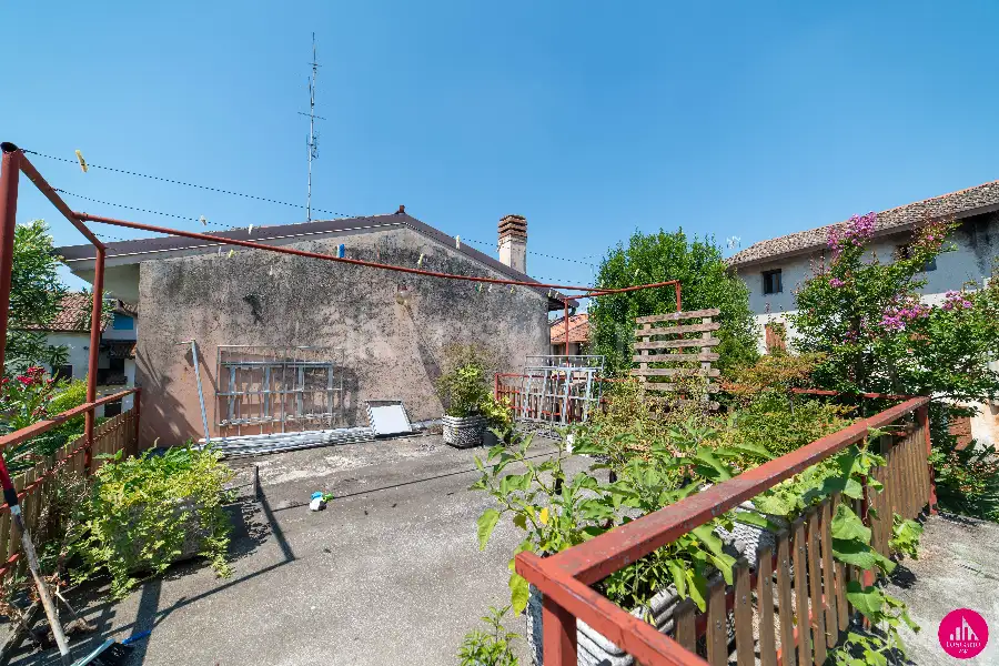 Villino a Schiera in vendita di 131 mq a €130.000 (rif. 144/2025)