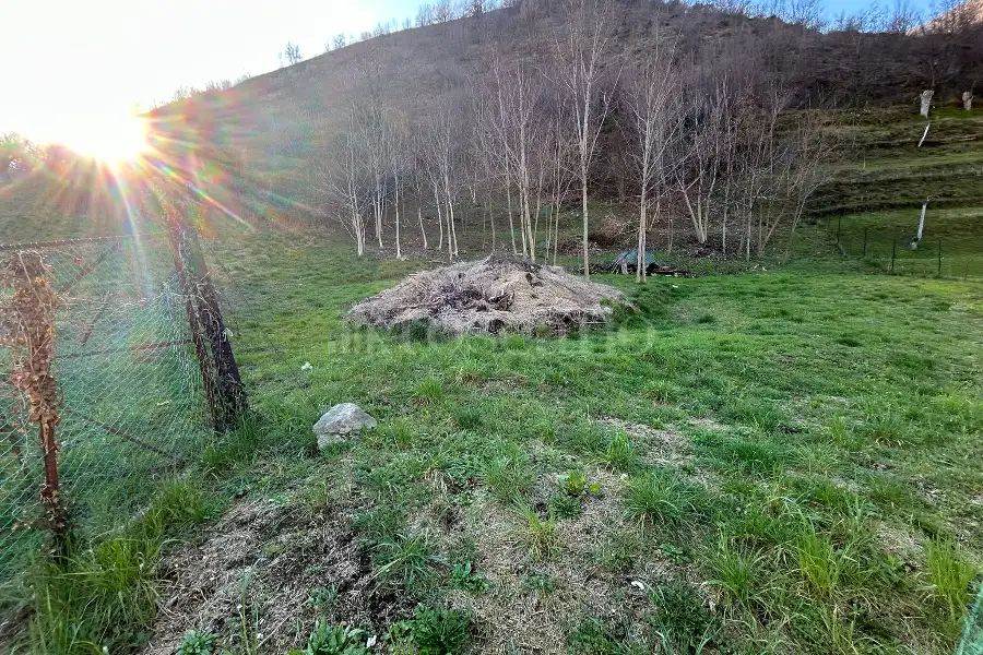 Edificabile Residenziali in vendita di 920 mq a €49.000 (rif. 3/2026)