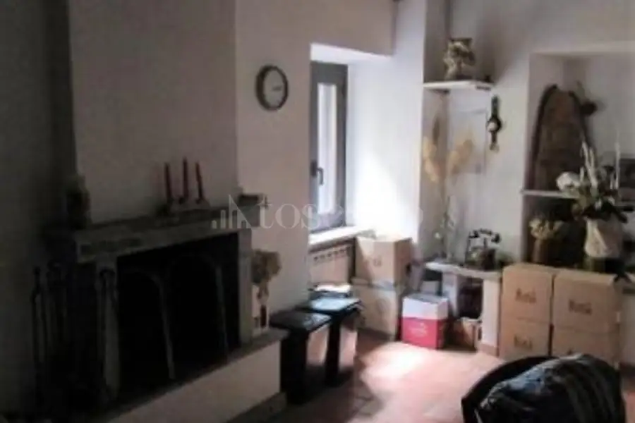 Casa Indipendente in vendita di 150 mq a €69.000 (rif. 9/2026)