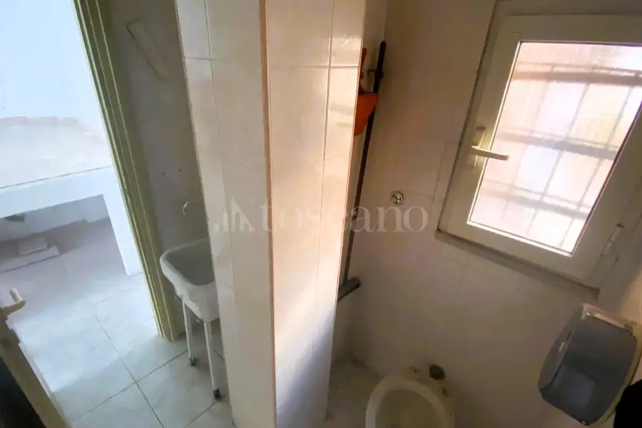 Negozio in vendita di 40 mq a €59.000 (rif. 4/2026)