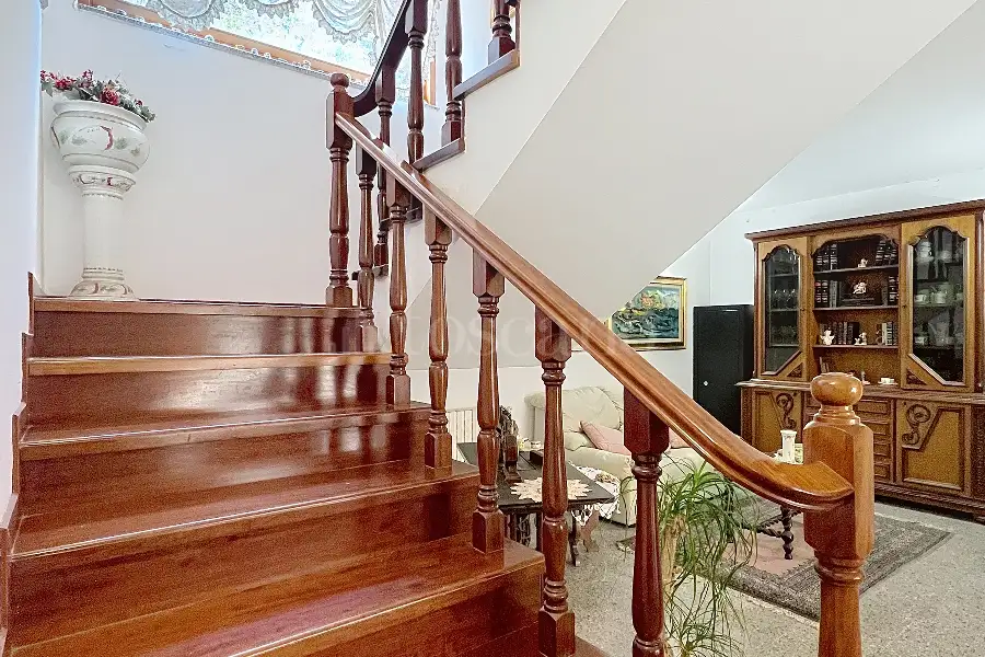 Villa in vendita di 600 mq a €590.000 (rif. 215/2025)