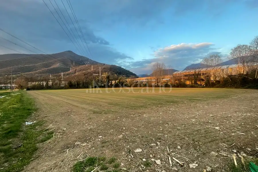 Agricolo in vendita di 12.000 mq a €150.000 (rif. 16/2026)