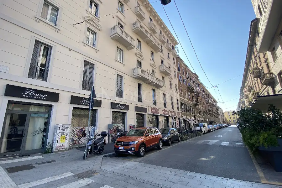 Negozio in vendita di 100 mq a €1.090.000 (rif. 5/2026)