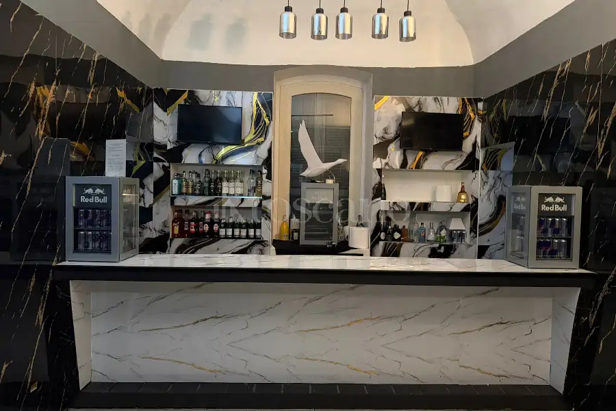 Attività Commerciale in vendita di 4.800 mq a €280.000 (rif. 10/2026)