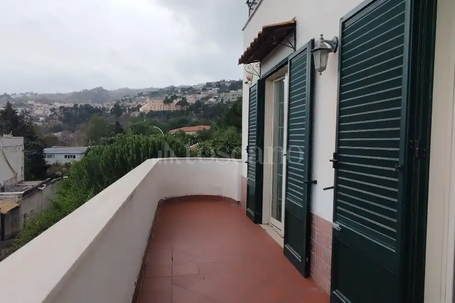 Villino a Schiera in vendita di 200 mq a €350.000 (rif. 1/2026)