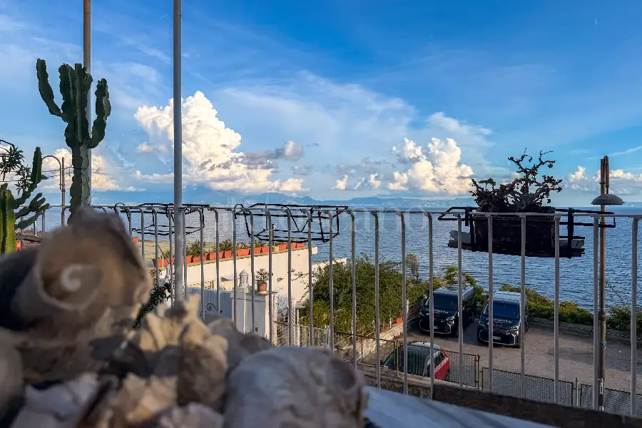 Casa in vendita di 170 mq a €1.460.000 (rif. 49/2026)