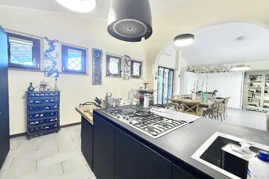 Villa in vendita di 260 mq a €539.000 (rif. 17/2026)