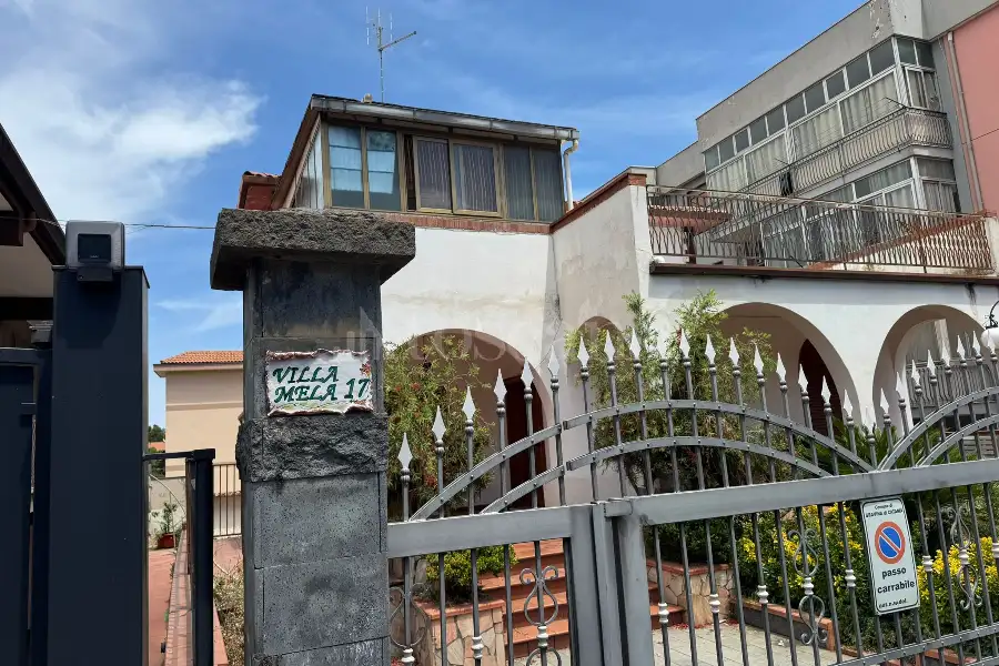 Villa in vendita di 416 mq a €439.000 (rif. 104/2026)