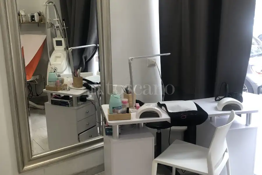 Attività Commerciale in vendita di 51 mq a €28.000 (rif. 8/2026)