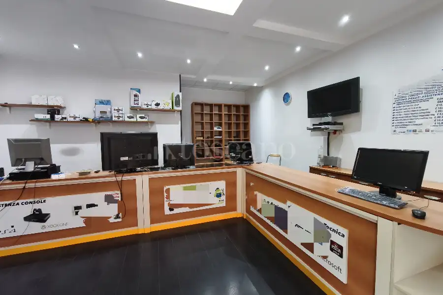 Negozio in vendita di 47 mq a €48.000 (rif. 6/2026)