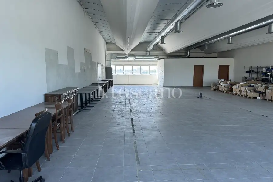 Ufficio in vendita di 317 mq a €1,834 (rif. MRE1253AF-2-1A)