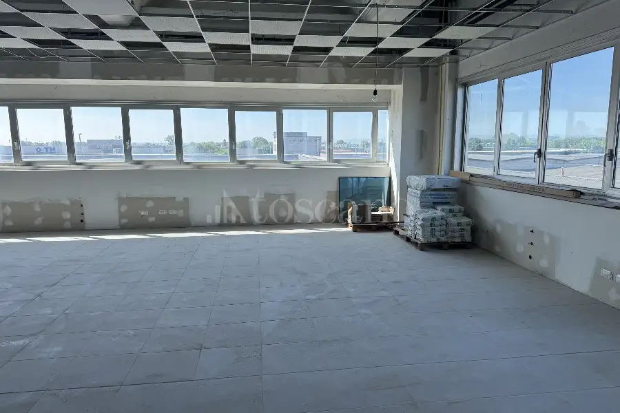 Ufficio in vendita di 180 mq a €1,000 (rif. MRE1253AF-1-1B)