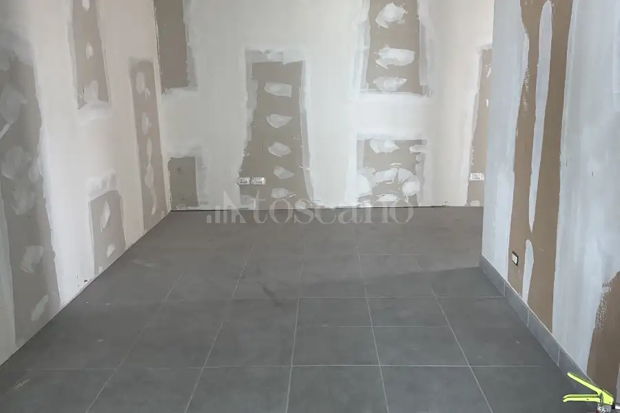 Ufficio in vendita di 180 mq a €1,000 (rif. MRE1253AF-1-1B)