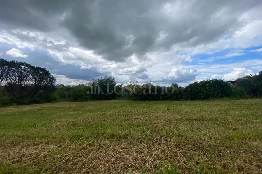 Agricolo in vendita di 1.500 mq a €40.000 (rif. 71/2025)